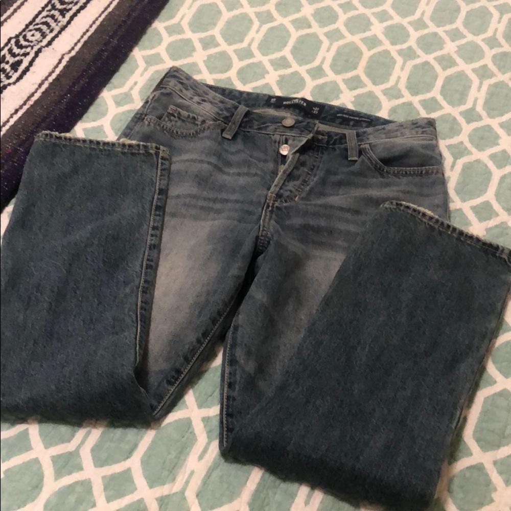 Hollister High Rise Straight Jeans